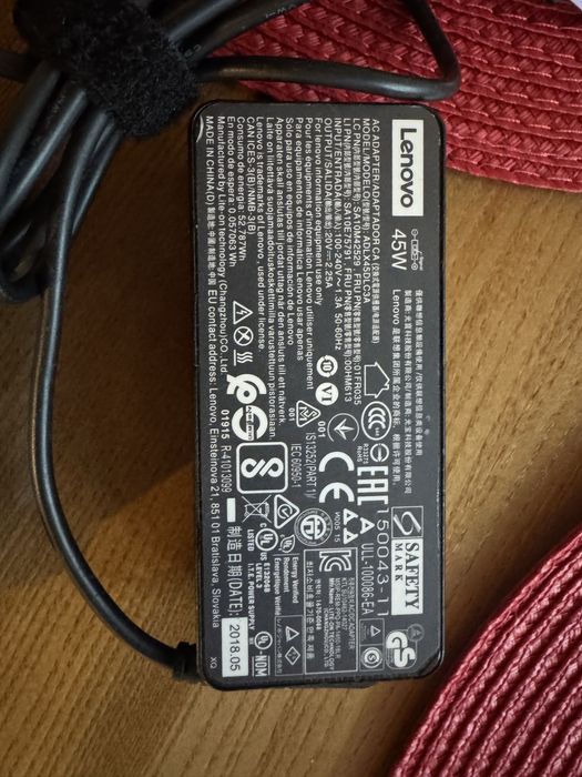 Incarcator laptop Lenovo 20v-45w 50-60 Hz