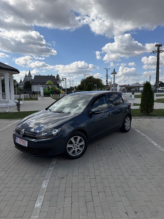 VOLKSWAGEN Golf 2010 — imagine 4