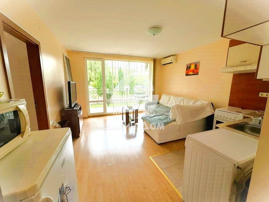 Продава се Двустаен апартамент в к.к. Слънчев бряг - 62 кв.м за 1017 €/кв.м - Снимка #1