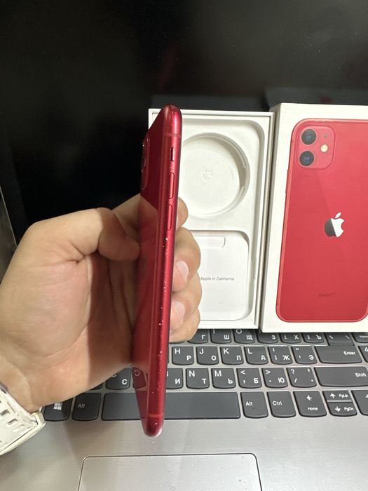 Продам Айфон 11 64GB RED