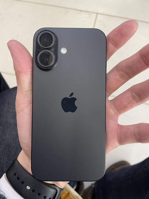 Iphone 16 черный