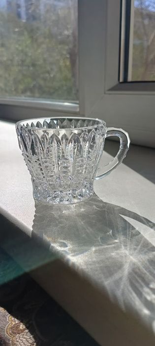 Хрустальные вазы, салатники,кружки...
