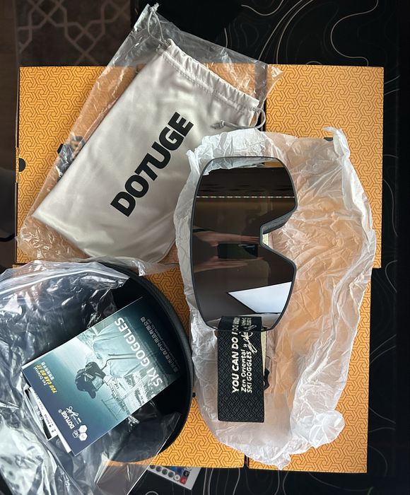 Горнолыжные очки DOTUDE