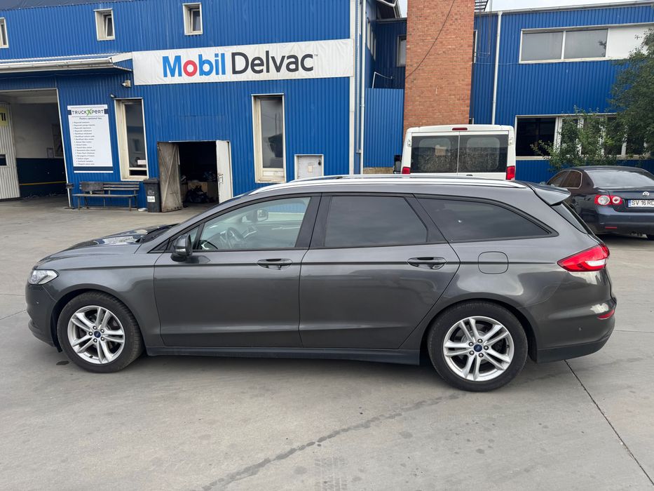 Ford Mondeo 2019 2.0 150cp Automat