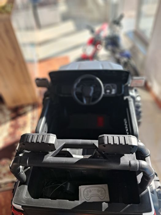 Машина Ford детский