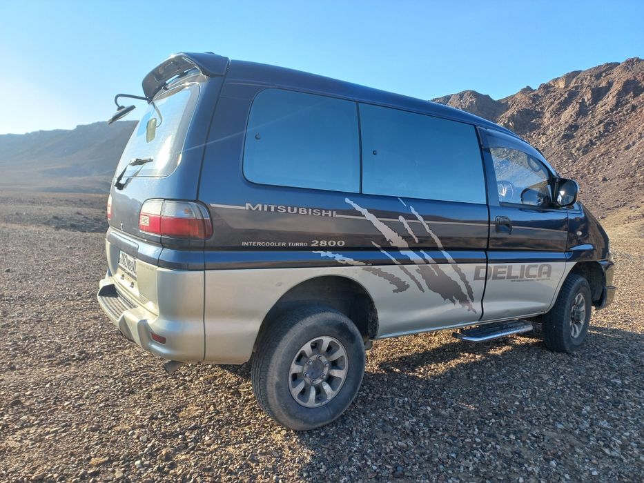 Mitsubishi Delica