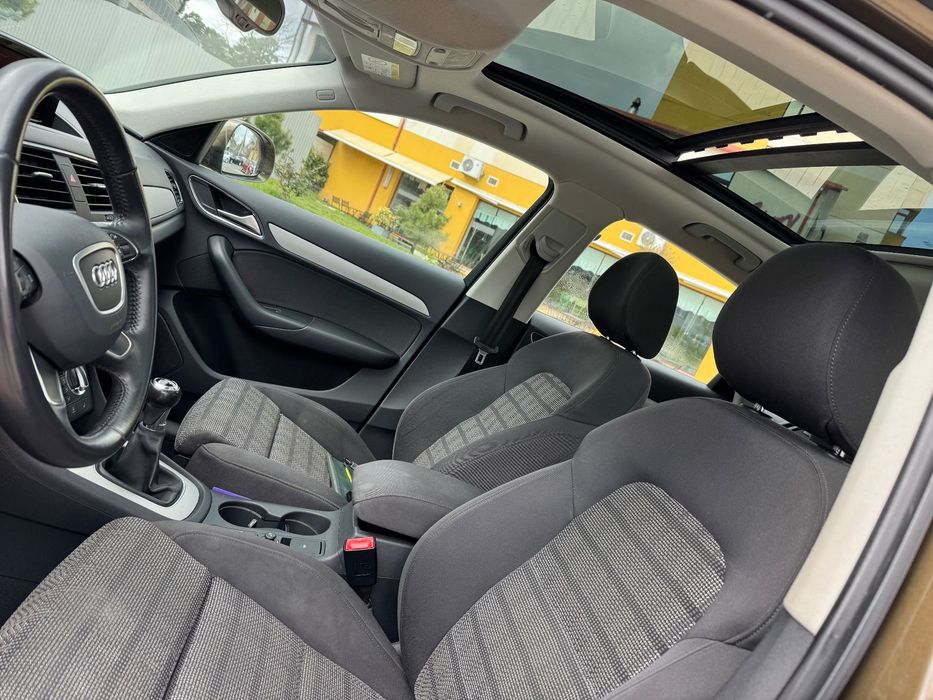 Audi Q3 Inmatriculat - Garantie 12-36 Luni - LED - PANO - Navi