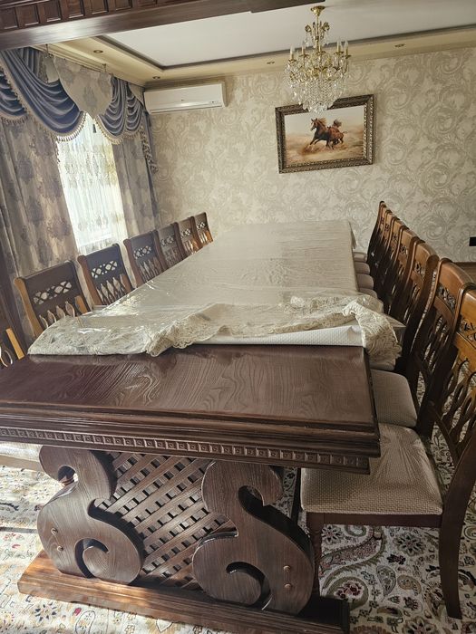 Продается 5м стол, из натурального дерева