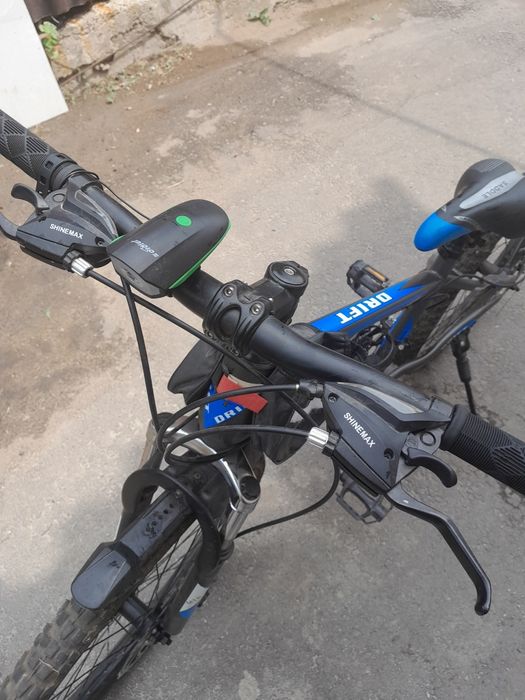 Продаётся велосипед.