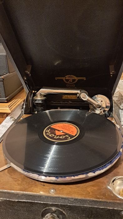 Gramofon  Coumbia nr.202