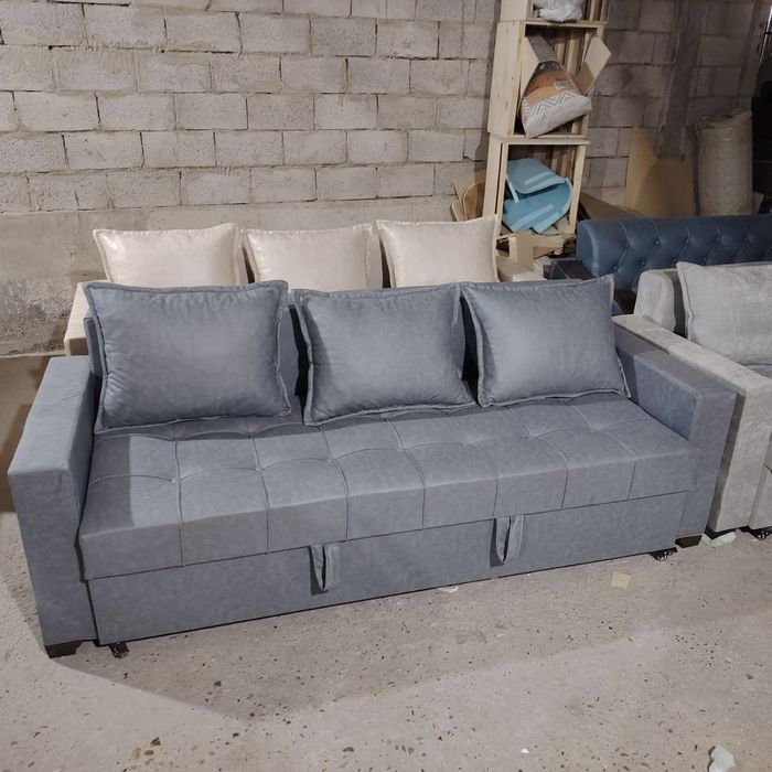 divan spalni rasklasnoy