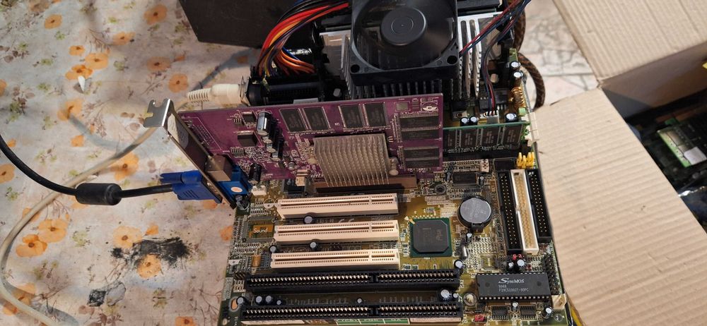 Kit retro Pentium 2 slot 1 placa baza processor memorie placa video