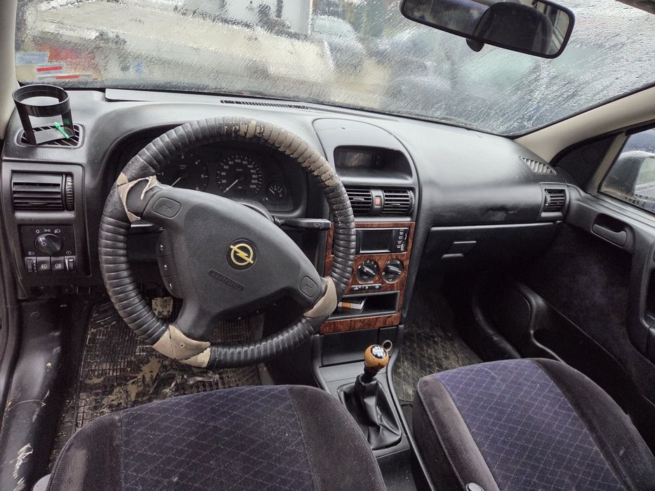 Opel Astra 2.0 DTI (НА ЧАСТИ)