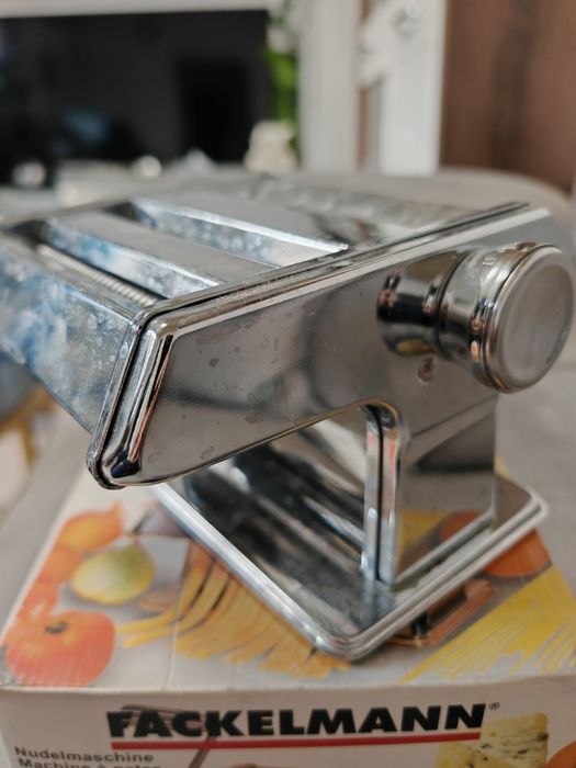 vand masina de facut taitei Fackelman