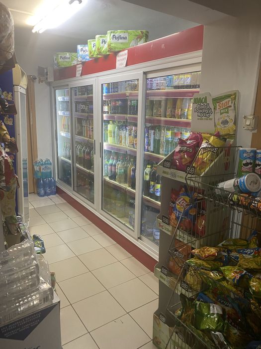 Vand spatiu cu vad pietonal