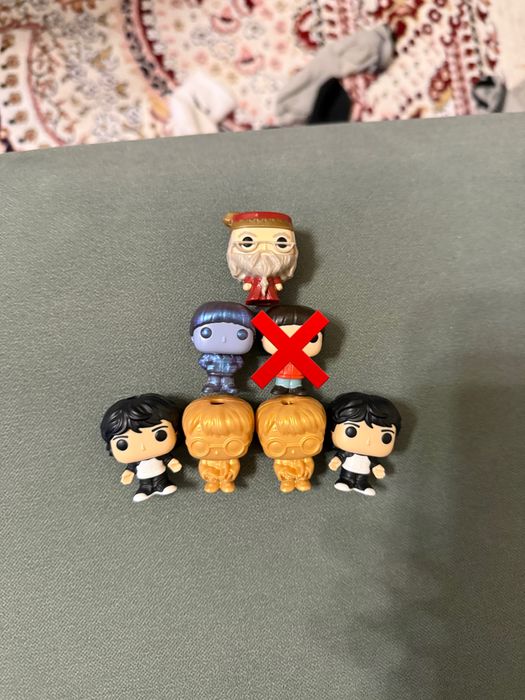 Продам фигурки киндер осд и Гарри Поттер