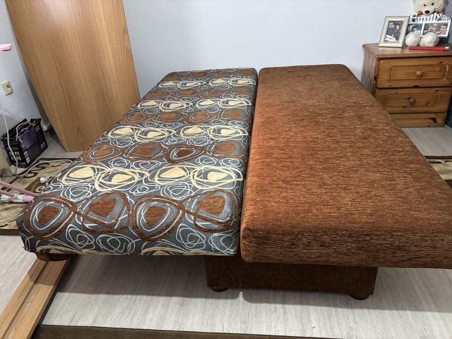 Canapea extensibila in stare excelenta