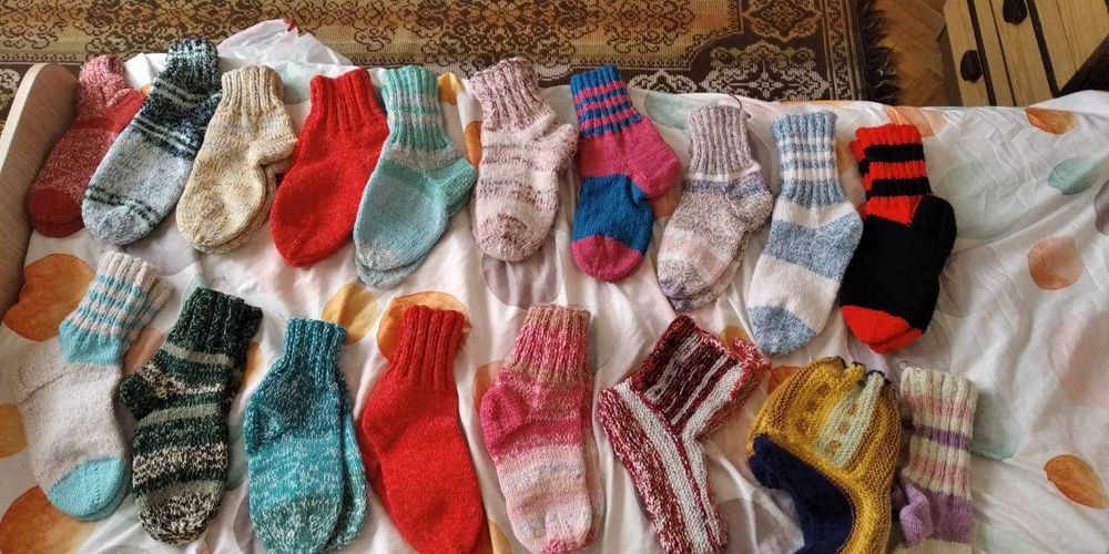 Плетени на ръка вълнени чорапи/ шушони за мъже, жени и деца