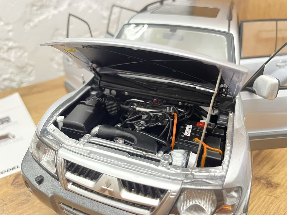 Коллекционные модели 1:18