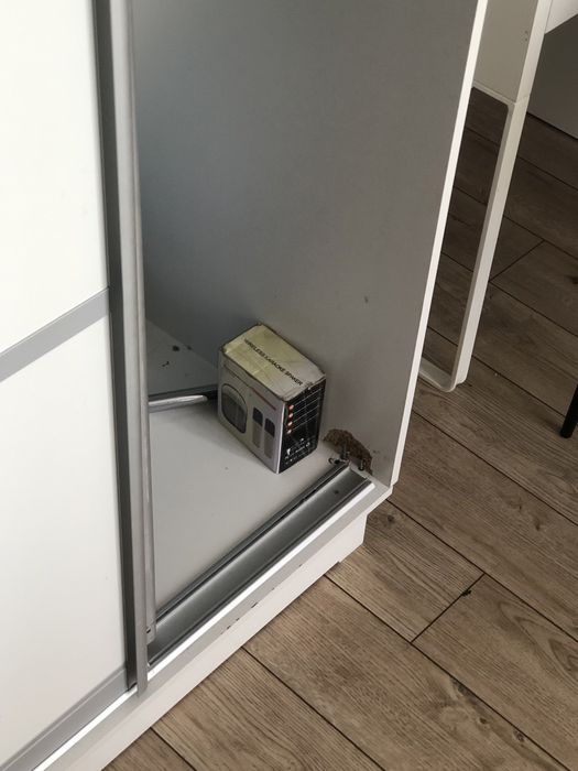 Срочно продам шкаф