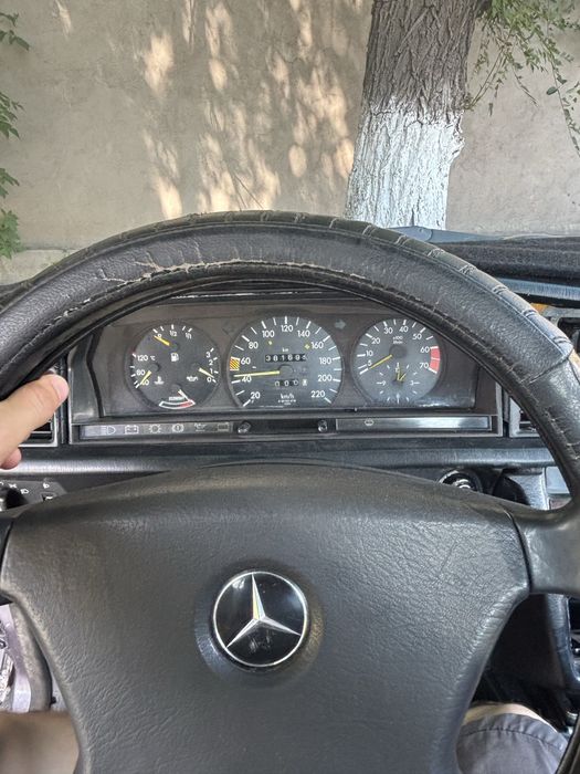 Мерседес 190 , 1989г продам 550к