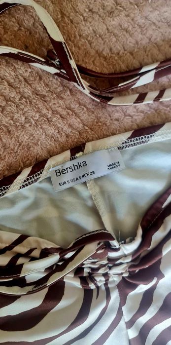 Pantaloni Bershka, noi, mar S