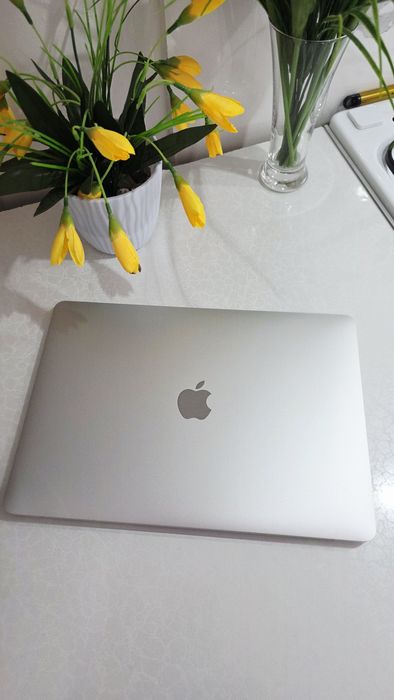 Macbook air M1, 8/512gb