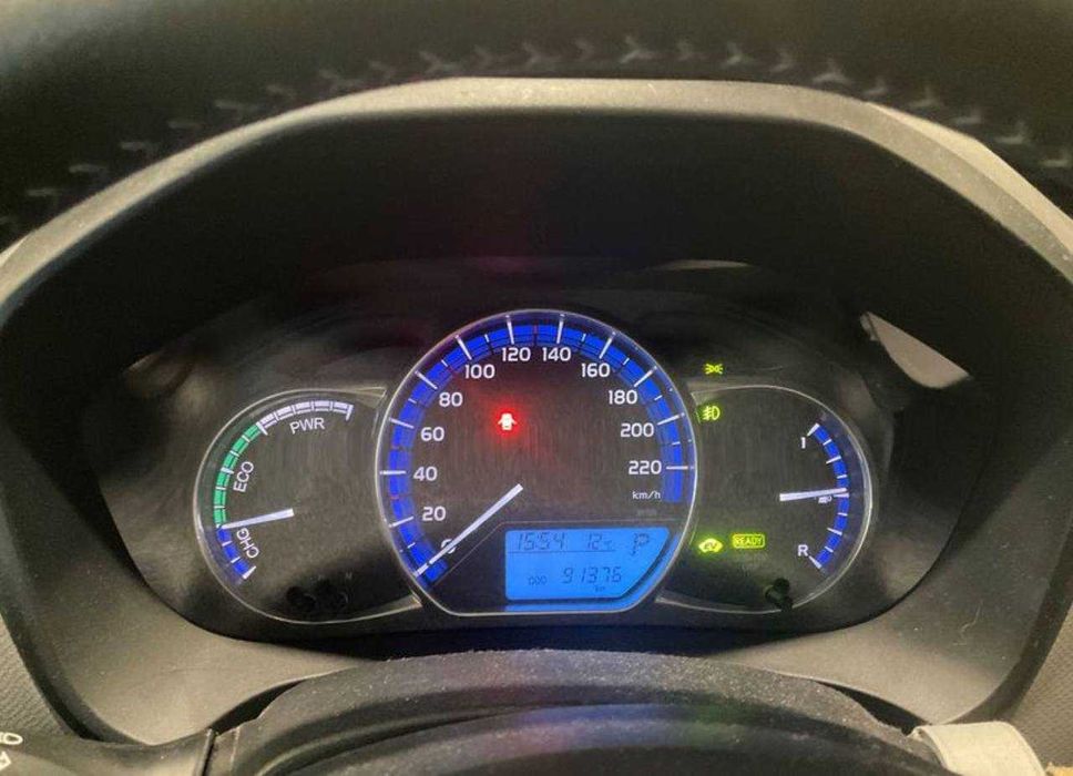 Toyota Yaris Hybrid  3 броя НА ЧАСТИ