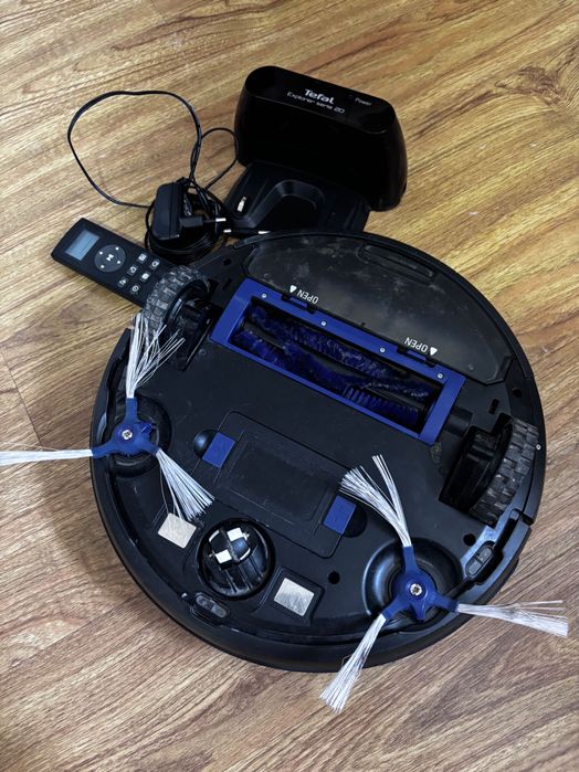 Aspirator robot TEFAL X-PLORER Serie 20, negru