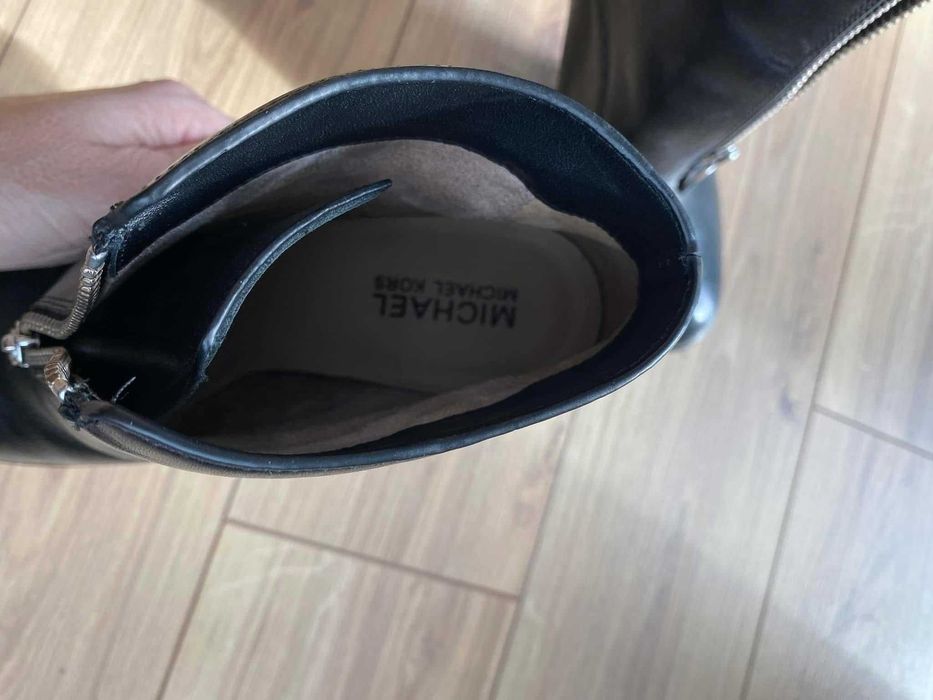 Botine negre de piele Michael Kors masura 8 M - 38,5