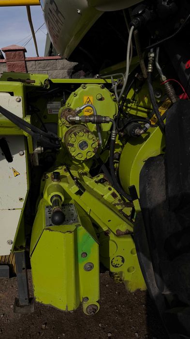 Силосный комбайн CLAAS JAGUAR 870