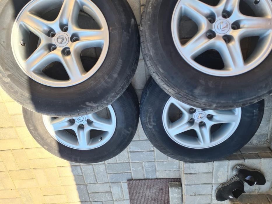 Колеса с дисками на лексус