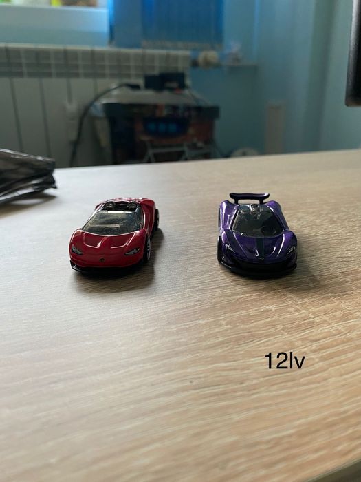 Hotwheels колички