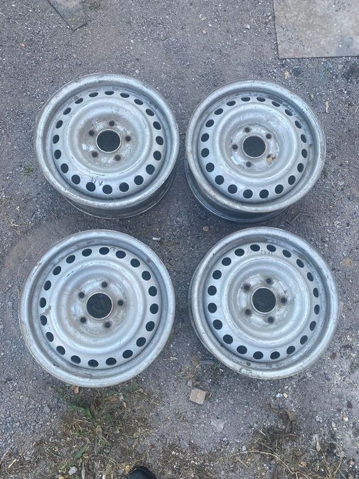 Железные диски на 15