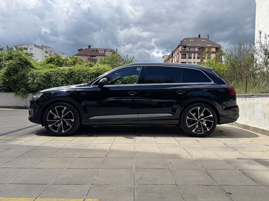 Audi Q7 e-tron 4M 3.0 TDI *Plug-in Hybrid *360 камера *HeadUp *Keyless *SoftClose *Panorama *Масаж *Обдухване *BOSE *Distronic