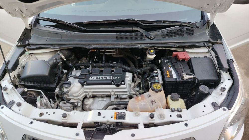 Cobalt faqat naxtga sotiladi