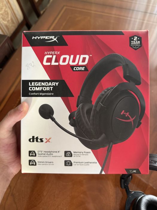 Игровые наушники HyperX