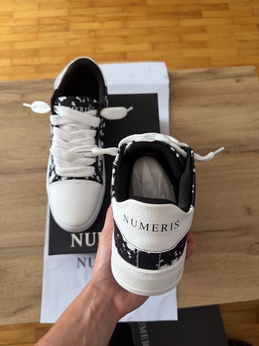 Numeris marimea 44