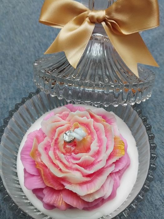 Ръчно изработени декоративни свещи за подарък и украса дом!!