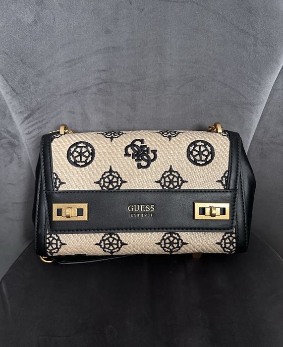Чанта Furla Flow M  и guess katey от ратан и кожа