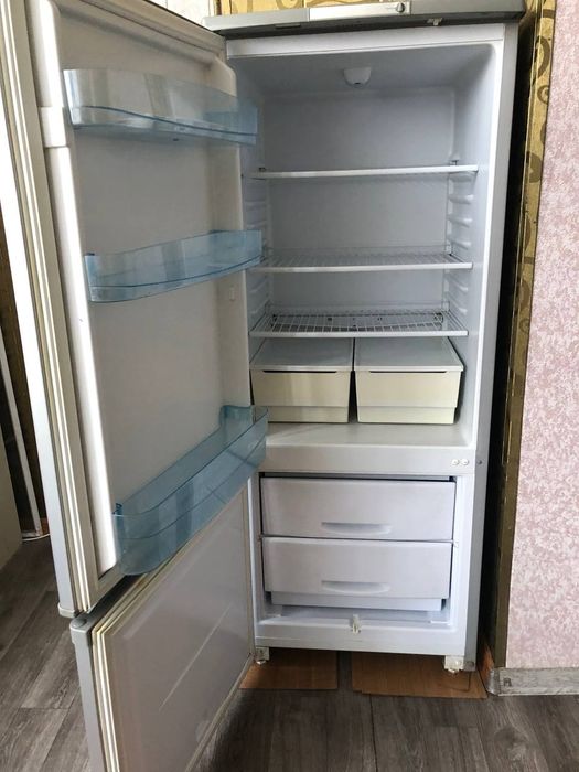 Продам холодильник Бирюса 151Е