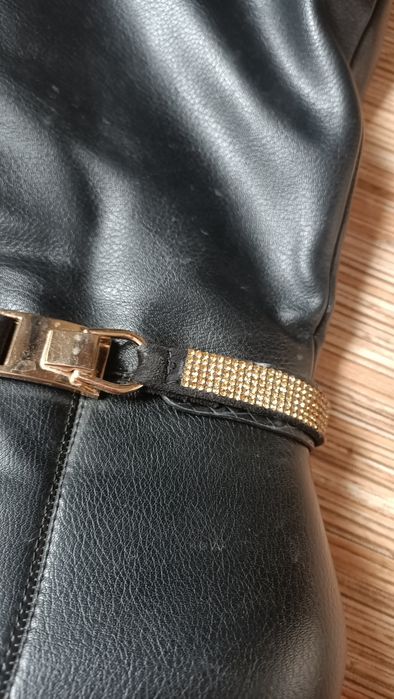 Продам демисезонные сапоги