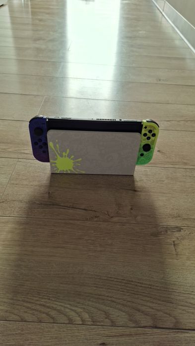 Nitendo switch special edition splatoon 3.Se ia produsul doar fizic