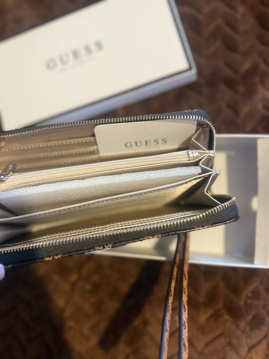 Портмоне Guess ново