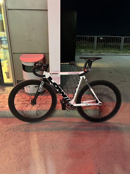 fixed gear LOW//