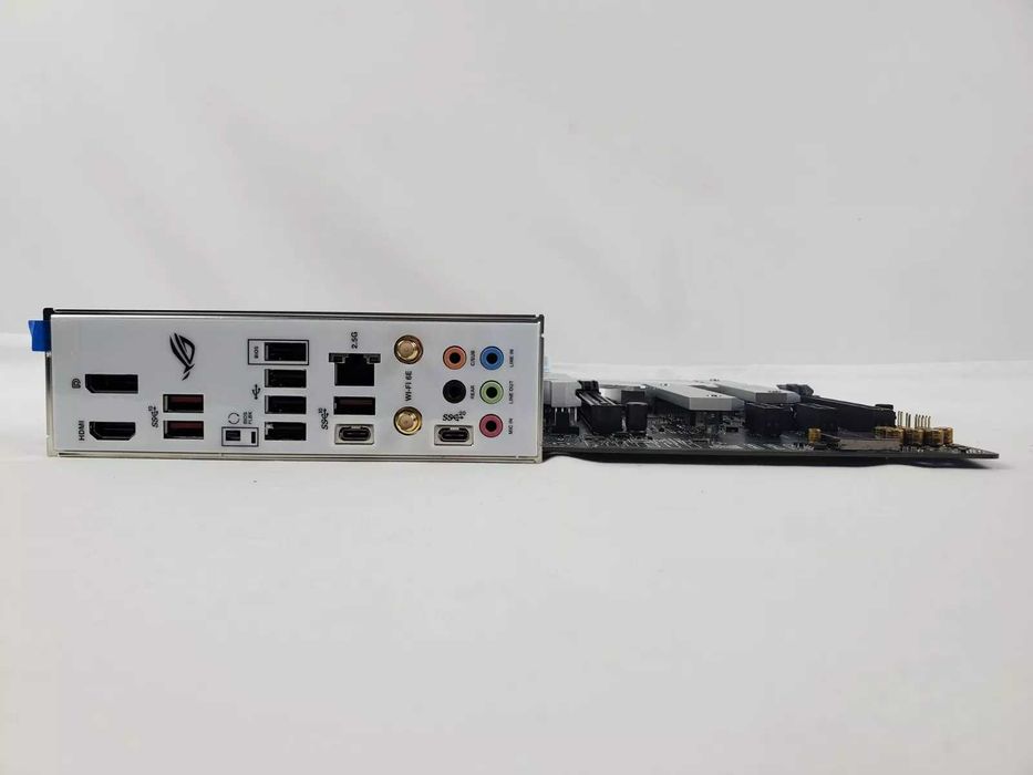 Дънна платка ASUS ROG Strix B650-A Gaming WiFi AM5