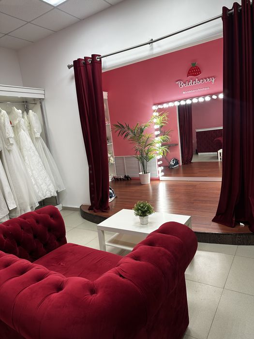 Продажа свадебного салона