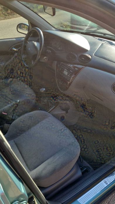 FORD Focus 1999 — imagine 5