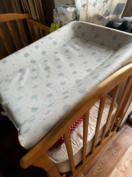 Пеленальный столик