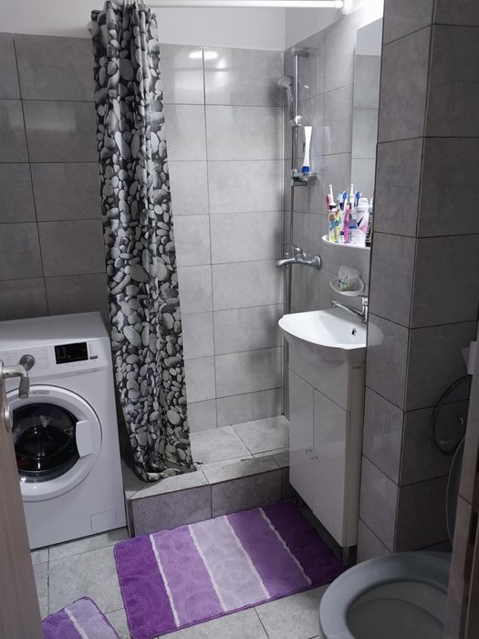 Garsoniera de inchiriat